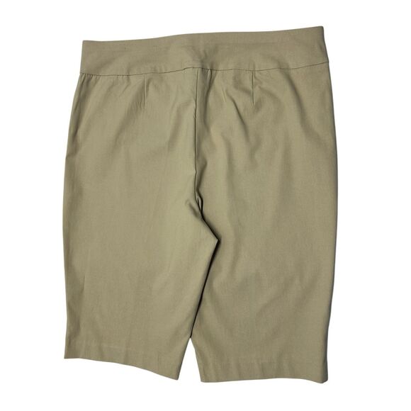 Chico’s So Slimming Brigitte Bermuda Shorts Khaki Size 2 Short US 12-14 Pull On - Picture 4 of 7